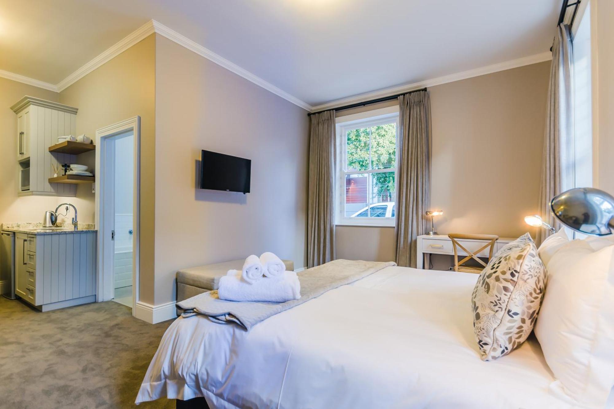 Bonne Esperance Studio Apartments สเตลเลนบอช ภายนอก รูปภาพ