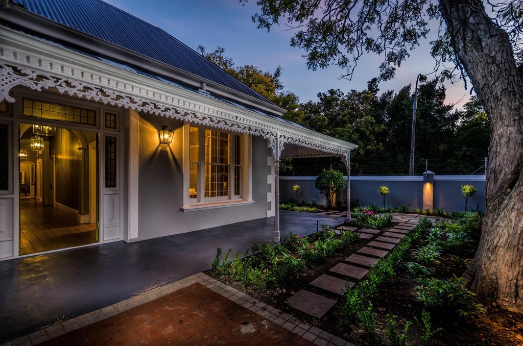 Bonne Esperance Studio Apartments สเตลเลนบอช ภายนอก รูปภาพ